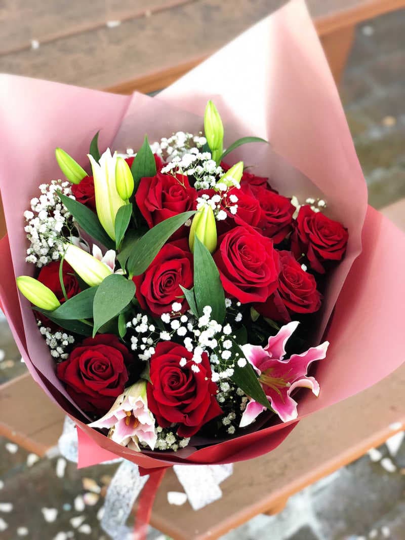 Rose and Lilies Wrap