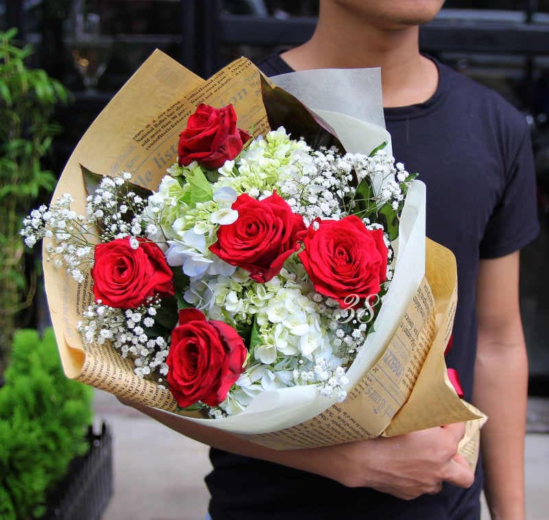 Roses With Hydrangeas Wrap