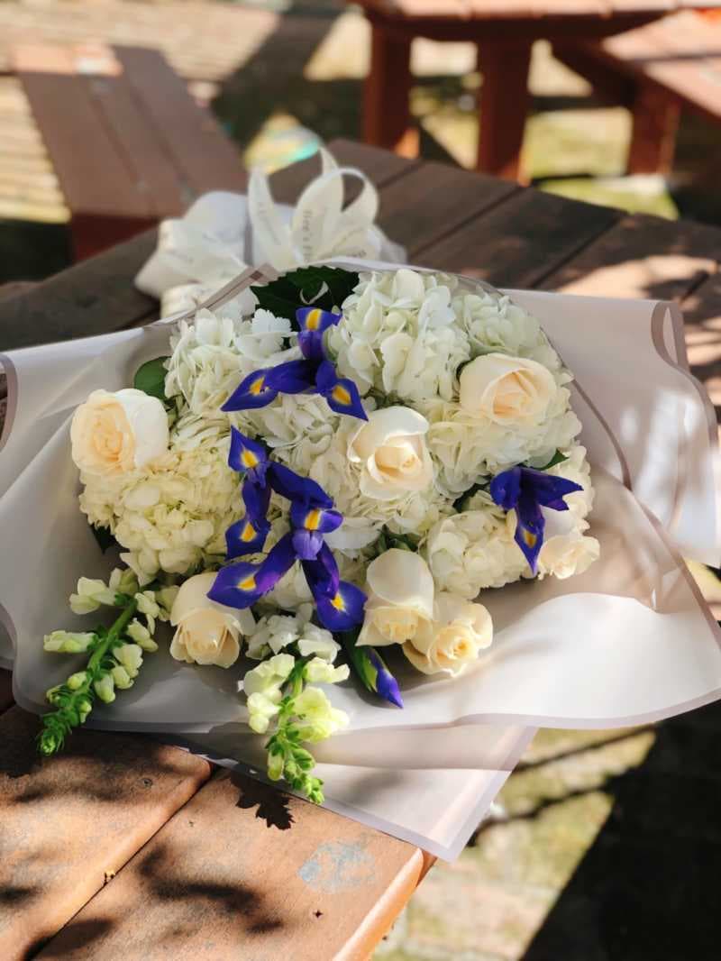 Iris and Hydrangeas Wrap